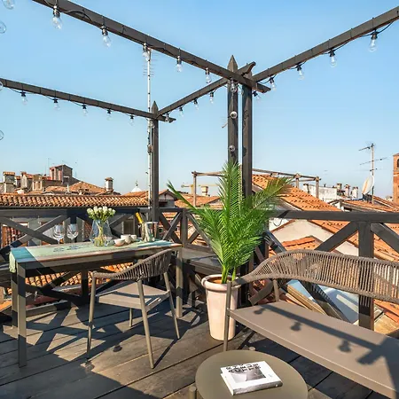 San Marco View Terrace R&r Appartement Venetië